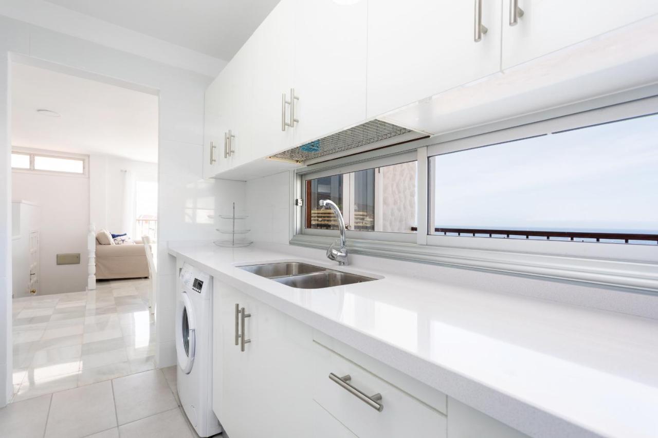 Ferienhaus Homelike Stunning Sea Views Adeje, Wifi & Pool