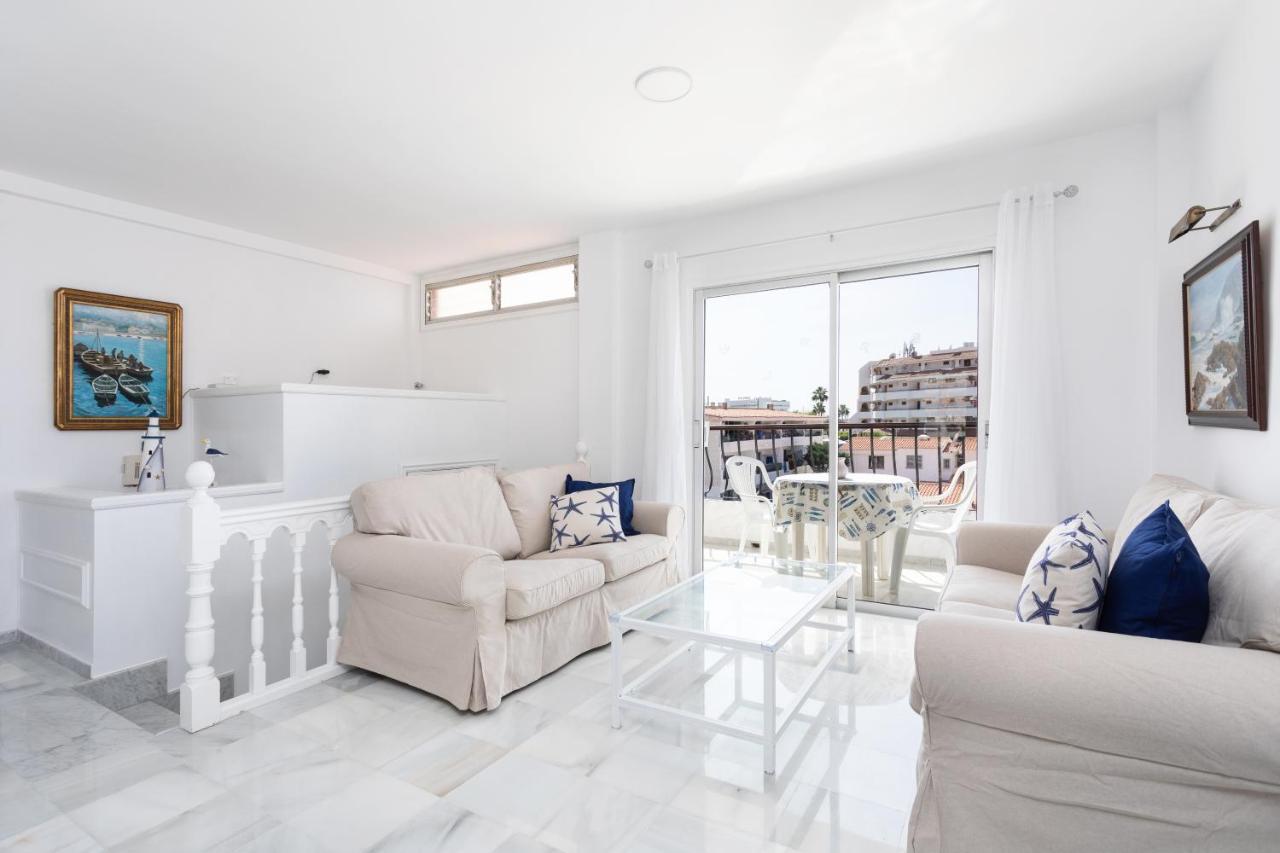 Homelike Stunning Sea Views Adeje, Wifi & Pool Ferienhaus